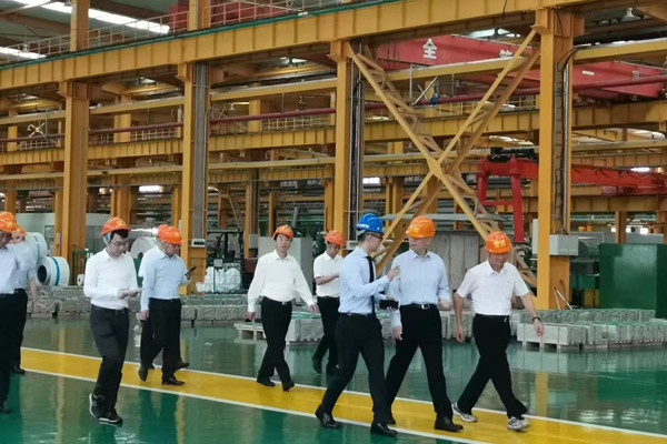 寧波雙鹿集團(富邦)電池領導一行蒞臨我司考察交流